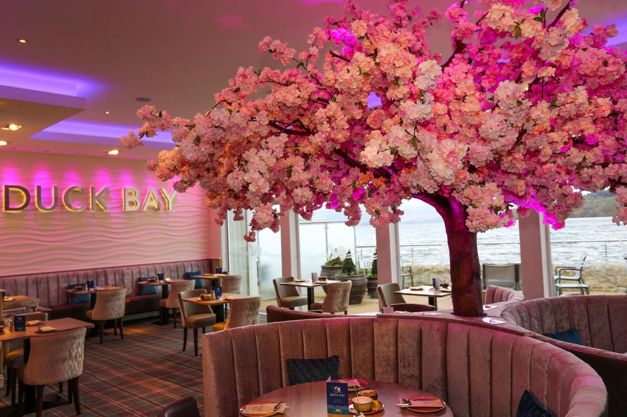 Duck Bay Hotel & Restaurant バロック エクステリア 写真