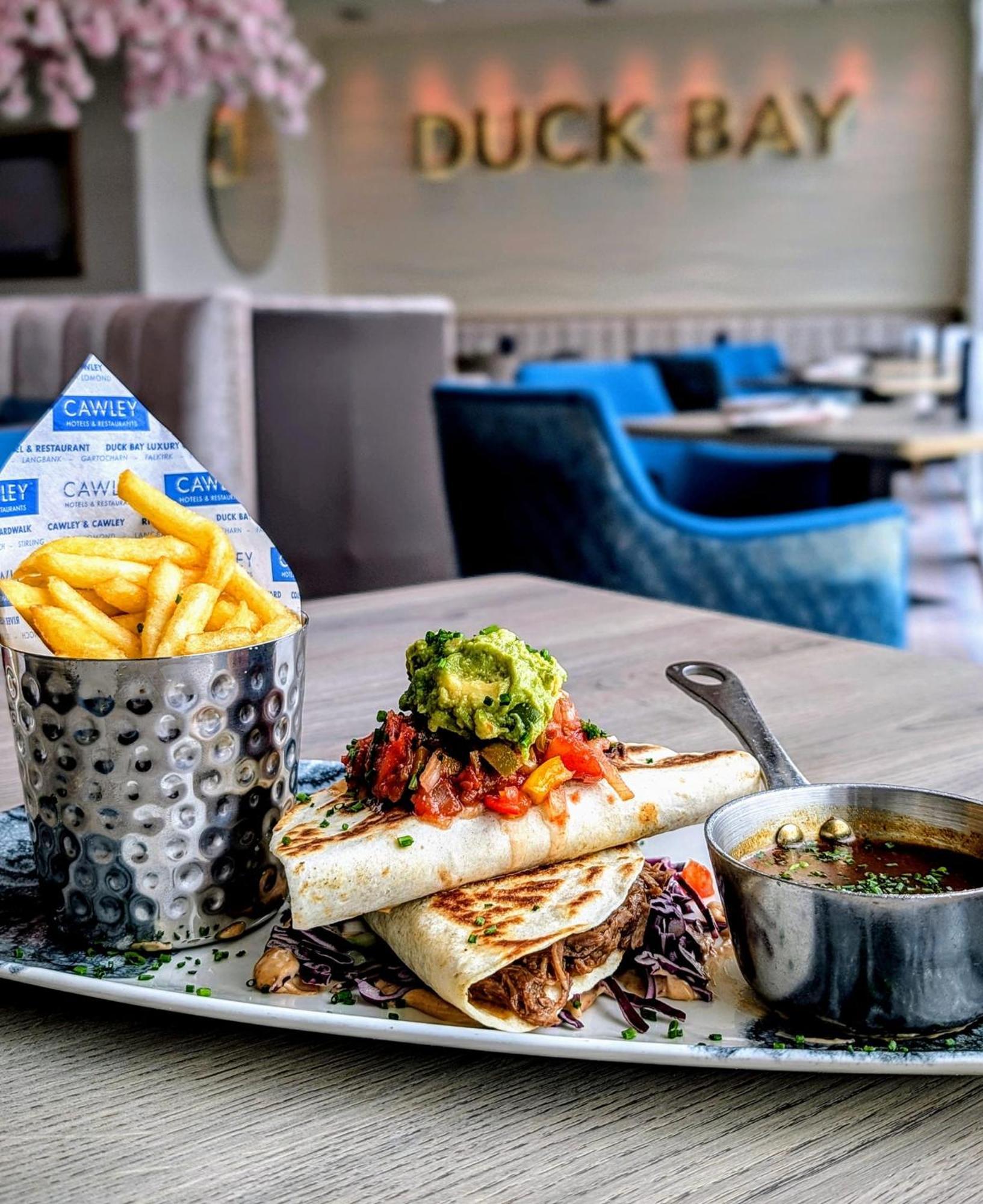 Duck Bay Hotel & Restaurant バロック エクステリア 写真